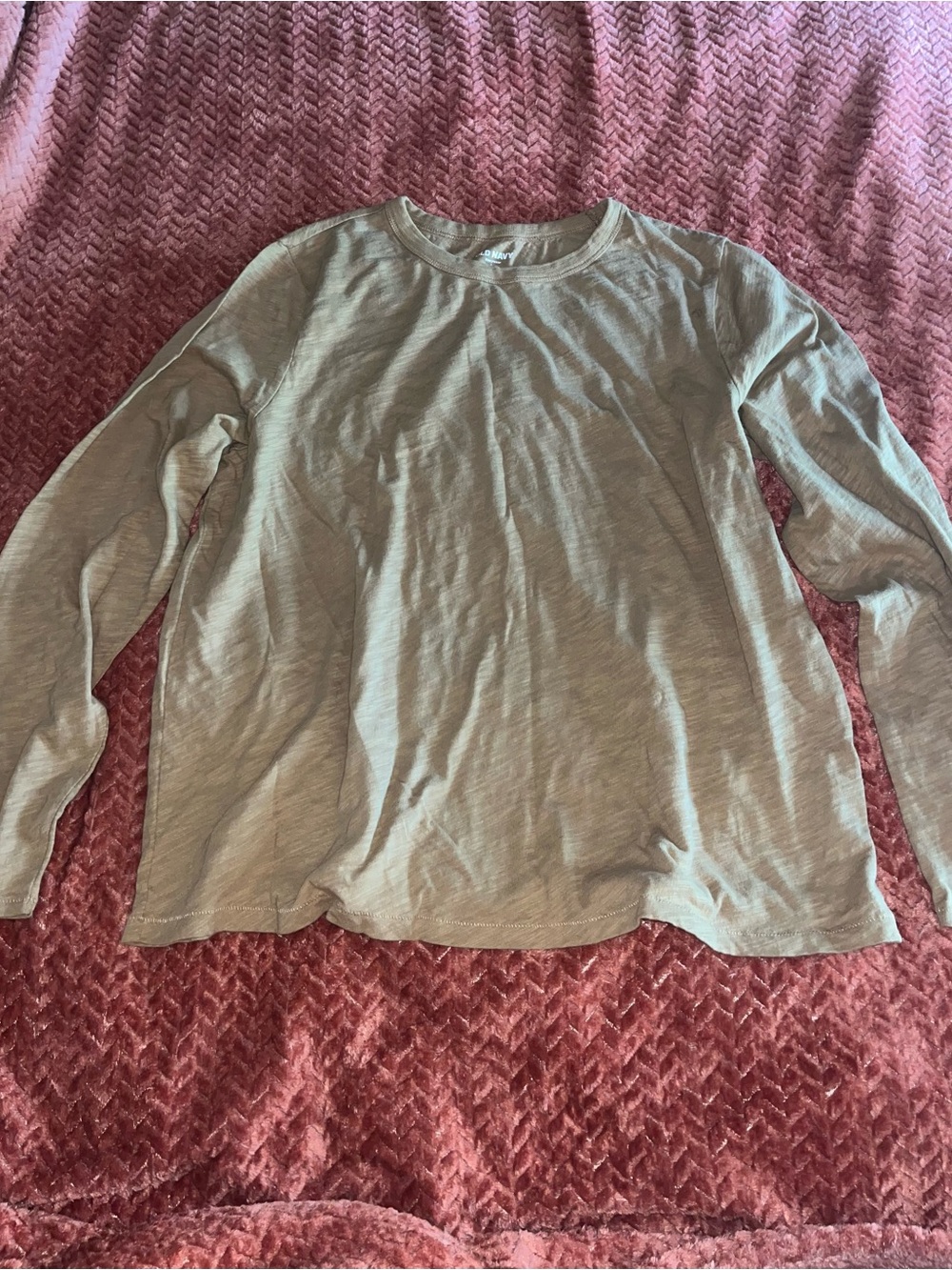 Old Navy long Sleeve Tee in Camel. Size L - Picture 2 of 5